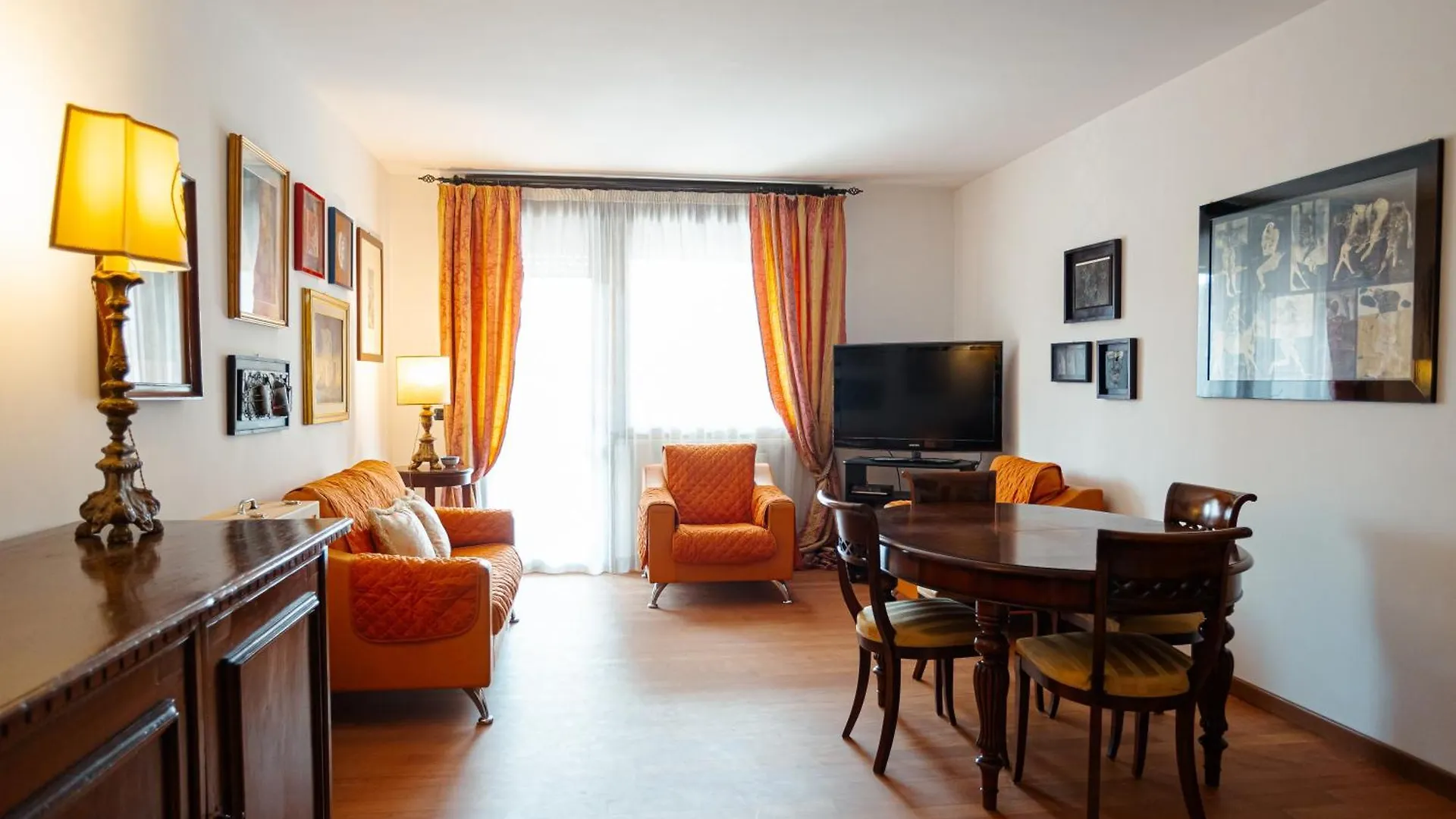 Residenza Giotto - Royal Welcome Apartment Verona 0*,  Italy