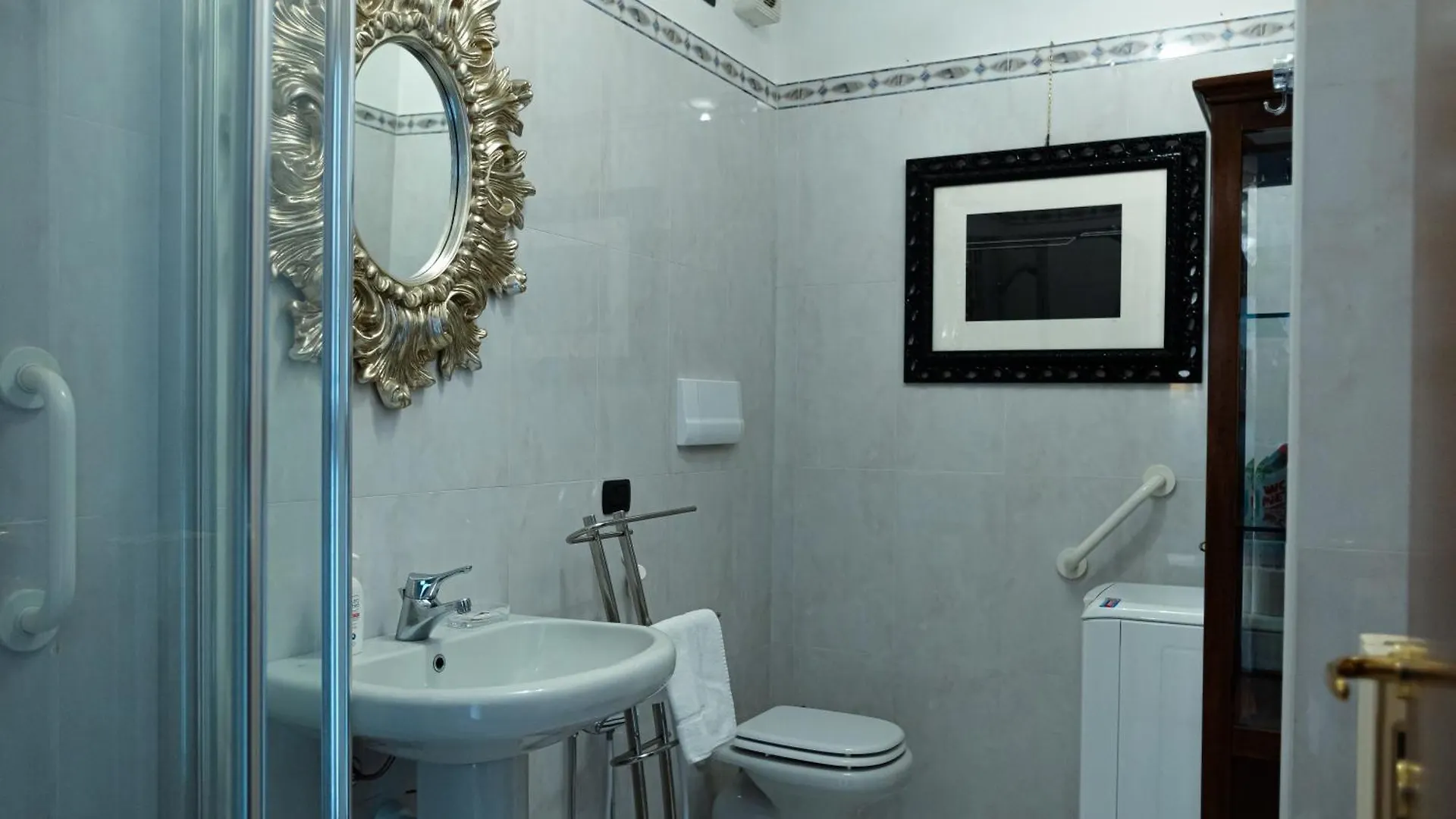 Residenza Giotto - Royal Welcome Apartment Verona Italy
